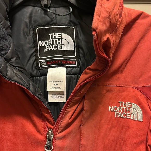 The North Face Summit Series Winter Coat - Picture 2 of 6